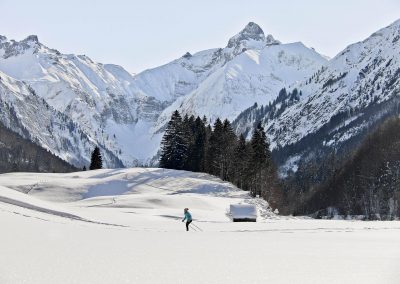 Winterurlaub in Oberstdorf im Allgäu - Langlaufen in den Bergen